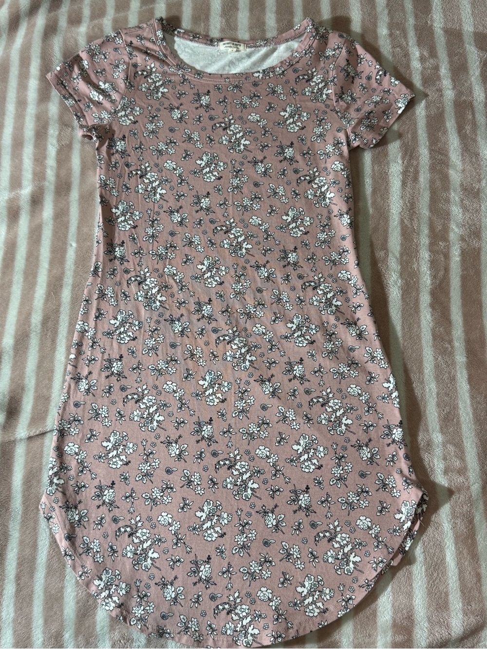 Heart & Hips Soft Pink Floral Tee Dress